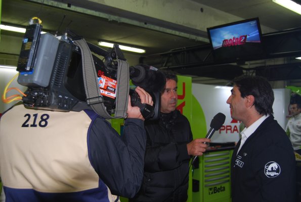 MotoGP-Le-Mans-2012-3